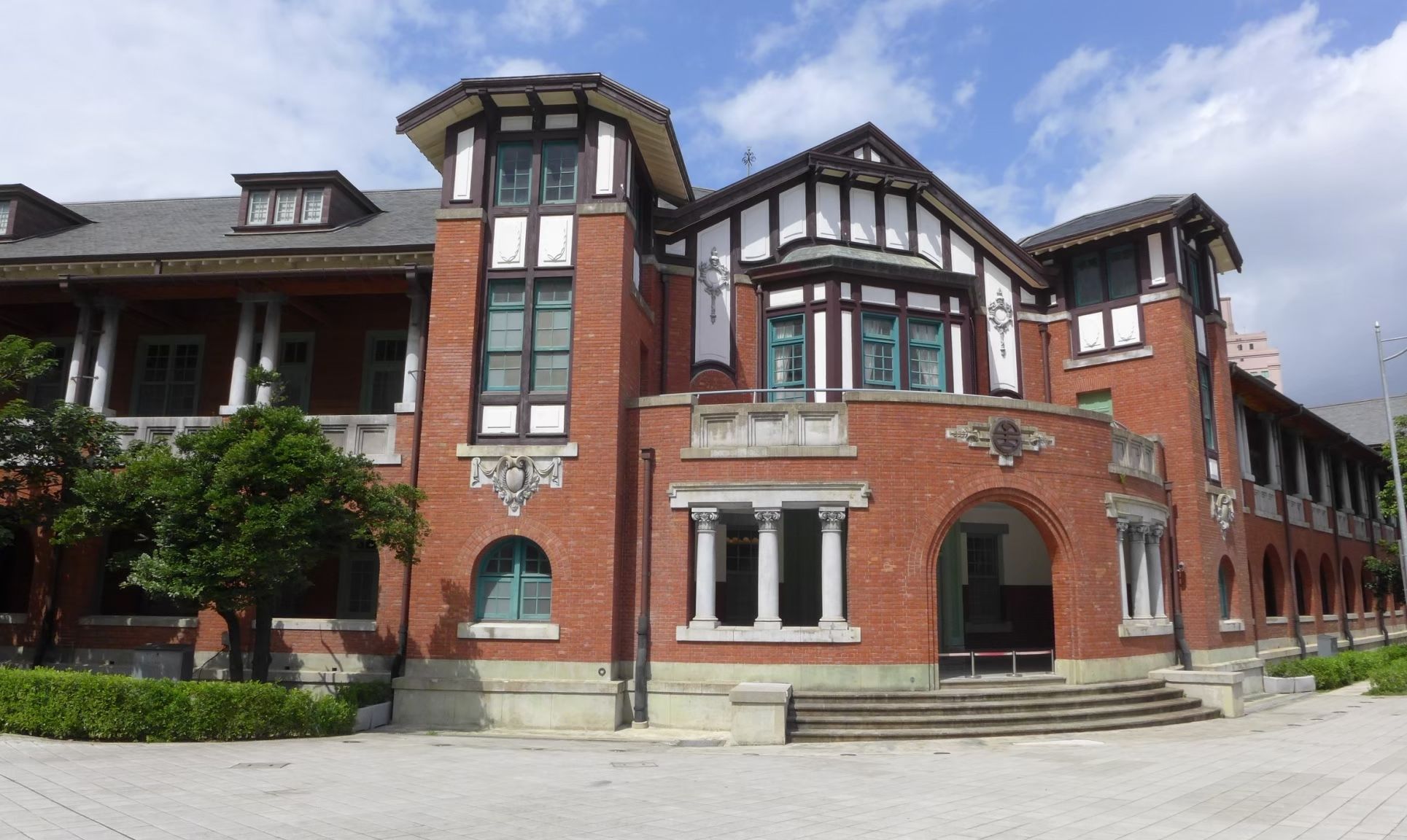 A02.國立臺灣博物館北門館複合式賣店委託民間機構參與營運(OT)案